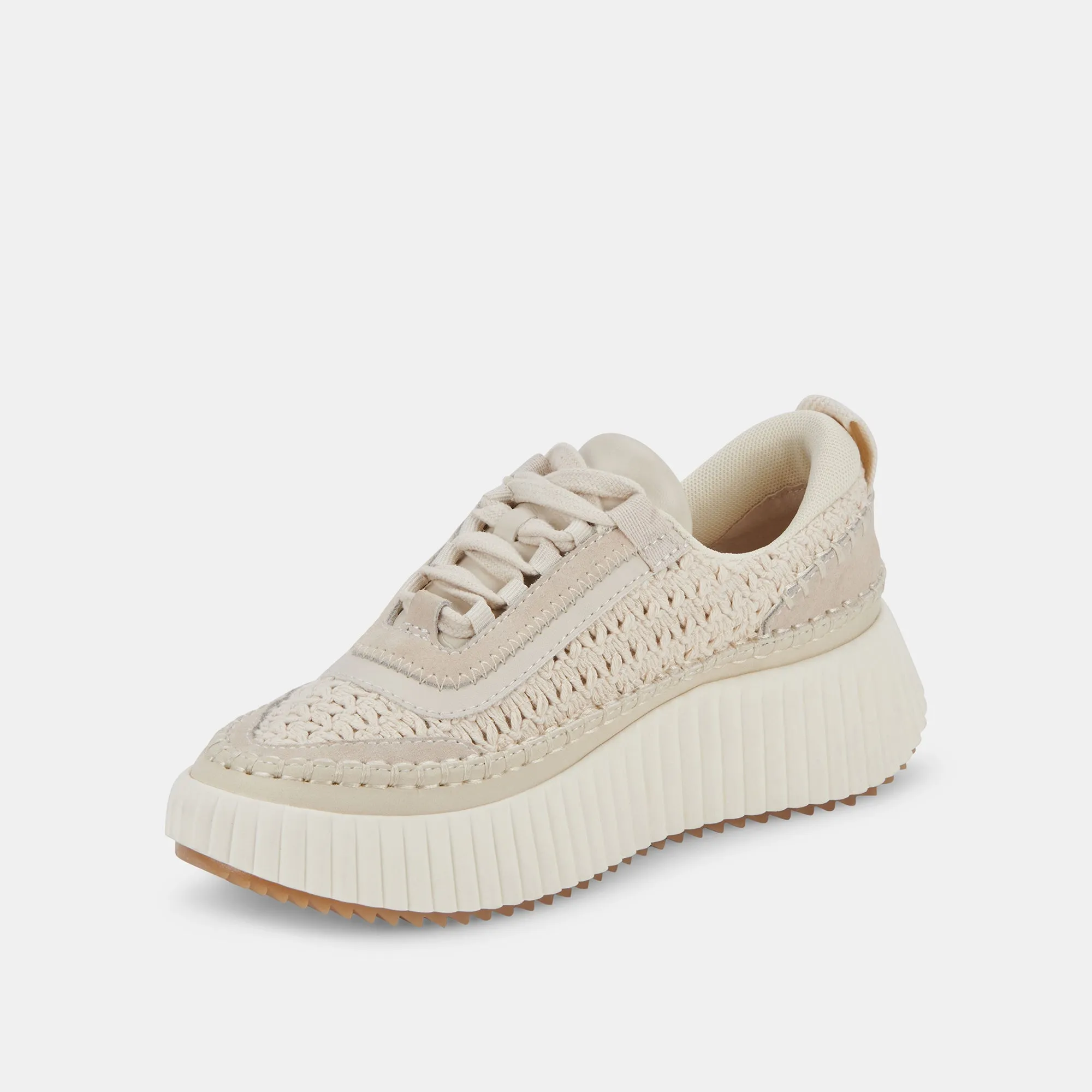 Dolen Sneakers