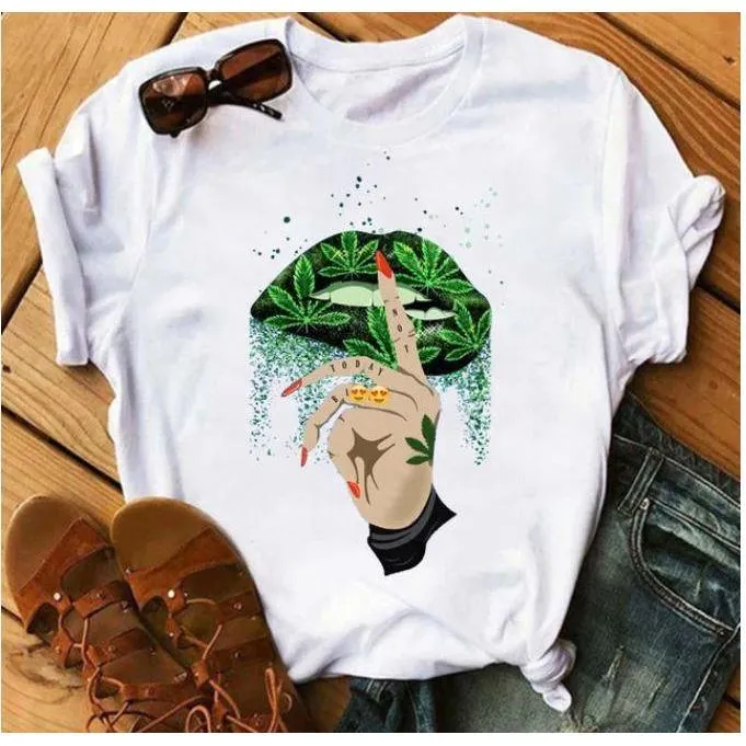 Women Awesome Fashionable Lips Print Design T Shirts