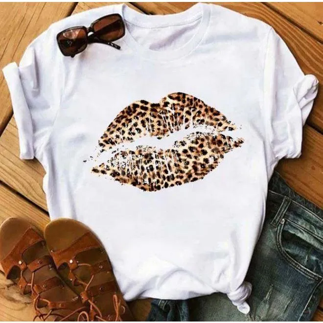 Women Awesome Fashionable Lips Print Design T Shirts